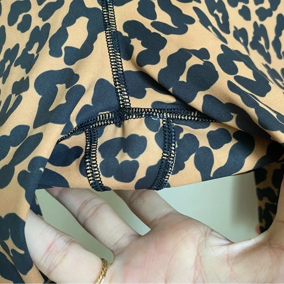 Beach Riot Leopard Leggings - Picture 3 of 5